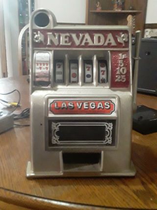 Jackpot Vintage Toy 11 " Metal Las Vegas Nevada Mini Table Top Slot Machine Bank