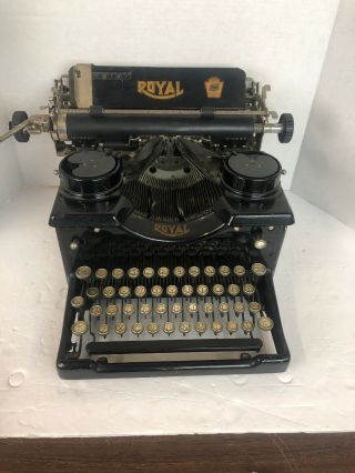 Antique Royal Typewriter With Beveled Glass Sides Model 10
