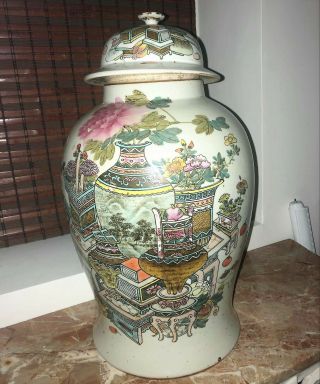 Antique CHINESE PORCELAIN JAR with LID PRECIOUS OBJECTS Qing POT VASE 3