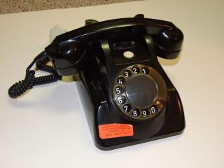 Vintage 60s Black Bakalite Standard Bell Ptt Desk Telephone &