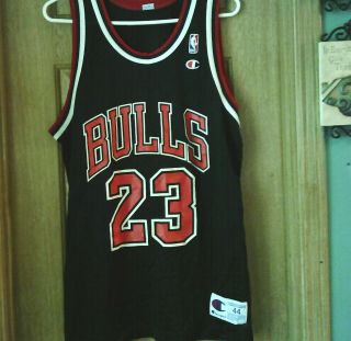 Vintage 90’s Chicago Bulls Michael Jordan Champion Jersey 23 Nba Size 44 Large