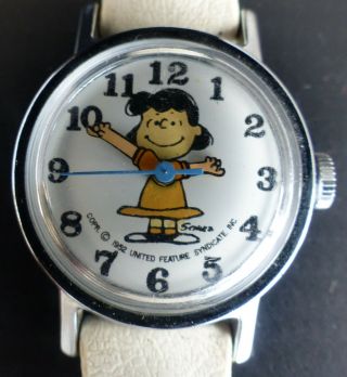 Vintage United Feature Syndicate Inc.  (charlie Brown) Wind - Up Kids Watch