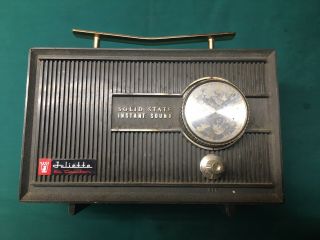 Vintage Juliette Solid State 6 Transistor Radio Topp Gray