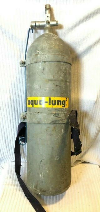 Vtg Aqua - Lung,  Steel Tank,  W/ Harness & Release Rod.  Holds Air Great