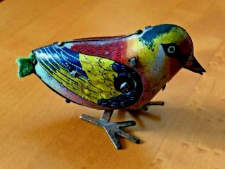 Vtg Miniature 2 3/4 " Tin Litho Wind - Up Hopping Bird C.  S.  Made In Japan