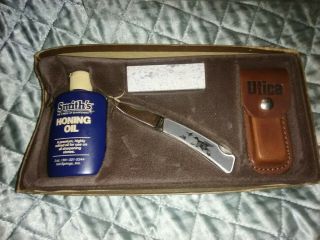 Vintage Collectable Kutmaster Utica N.  Y.  Usa Duck Pocket Knife W/ Stone Oil Box