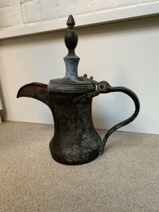 A lovely Islamic antique Arabian iraqi/Saudi/Omani coffee pot Dallah 2