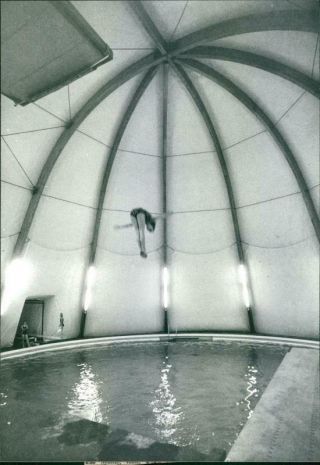 Vintage Photograph Of Annelie Hellvig In Action In The Swimming Pool Tent At Eri
