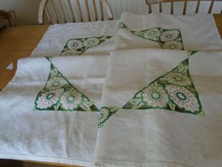 VINTAGE HAND EMBROIDERED IRISH LINEN TABLECLOTH - CUT WORK EMBROIDERY 3