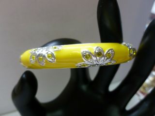 Vintage Silver Tone Yellow Enamel & Rhinestone Flower Hinged Bangle Bracelet