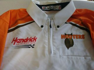 Chase Elliott Hooters Team Issued Race Crew Shirt Size Medium Rare 2