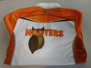 Chase Elliott Hooters Team Issued Race Crew Shirt Size Medium Rare 3