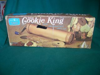 Vintage Nordic Ware Deluxe Cookie King Crank Type Spritz Cookie Press Ten Discs