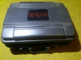 Vintage 80’s RCA CMR300 Auto Focus VHS Video Camcorder RCA Access And Hard Case 2