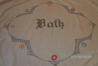 Vintage Embroidered Claw Foot Bath Tub Dust Cover Charming Cottage Chic