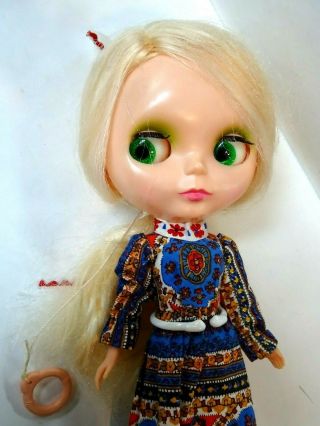 Vintage Kenner 1970s Blythe Blonde Doll w/Pretty Paisley Dress - Gorgeous 2