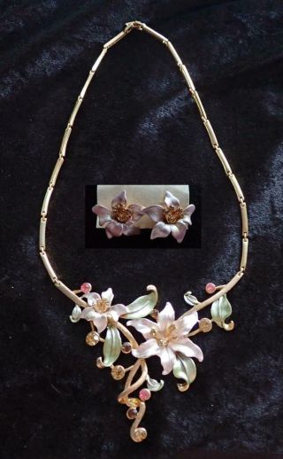 Unusual Vintage Metal Flowers & Glass Crystals Necklace & Earrings Set - As