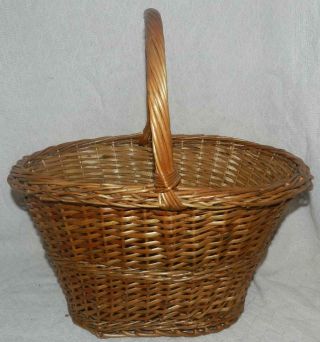 Large Vintage Woven Wicker Rataan Basket W/ Handle 17 - 1/2 " X 12 " X 10 "