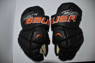 Teemu Selanne Anaheim Ducks Signed Game Worn Gloves