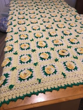 Vintage Handmade Crochet Yellow 3d Roses Afghan Throw Blanket 68”x44”