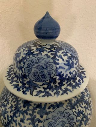 MAGNIFICENT SIGNED ANTIQUE CHINESE BLUE AND WHITE PORCELAIN TEMPLE JAR/VASE 2