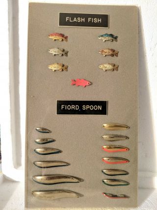 Vintage Flash Fish Fiord Spoon Salesman Sample Lures