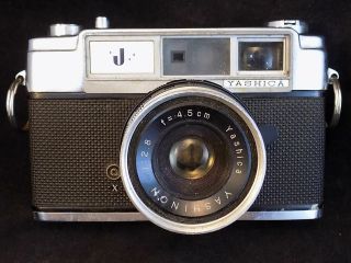 Vintage 35mm Camera Yashica J Japanese Photo Camera J7030293 W/ 1:2:8 F=4.  5 Lens