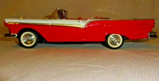 Franklin,  Precision Models: 1957 Ford Skyliner,  Die - cast Model Vehicle 3