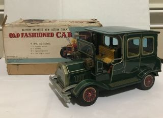 Vintage S H Horikawa Japan Tin Battery Operated Toy Old Fashioned Car