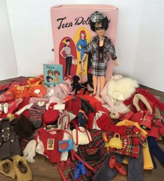Rare Vintage Tina Cassini Oleg Cassini Fashion Doll / Case / Wardrobe