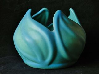 Vintage Signed Van Briggle Ming Blue Turquoise Tulip Vase