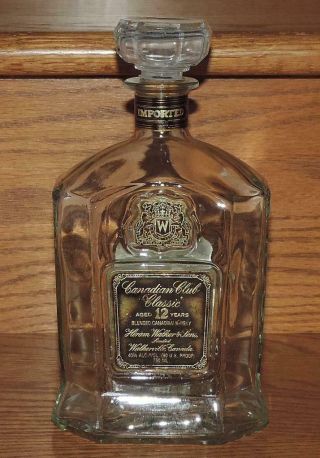 Vintage " W " Hiram Walker Canadian Club Classic 750ml Clear Glass Decanter Bottle