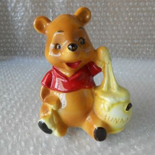 Walt Disney Winnie The Pooh Porcelain Figurine / Made In Japan / Vintage 1970 
