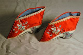 Antique Pair Traditional Chinese Silk Lotus Foot Binding Shoes Hand Made