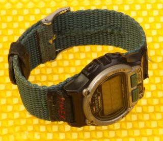 Women ' s Vintage TIMEX IRONMAN TRIATHLON Digital LCD Watch 100M GOOD 2