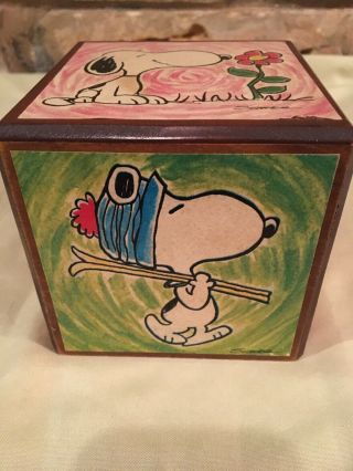 Vintage 1972 Wooden Snoopy Music Box/block