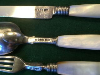 1833 ANTIQUE SOLID SILVER MOTHER of PEARL GEORGE UNITE KNIFE FORK SPOON CASED 3