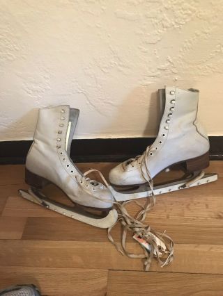 Vintage Ice Skates For Ski Lodge Decor