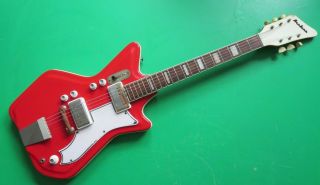 Vintage 1964 Airline Montgomery Ward ResoGlass Guitar JB Hutto Jack White Valco 2