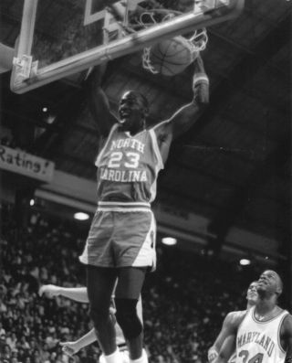 Michael Jordan Unc Tarheels Basketball 8x10 Sport Photo (xxxl)