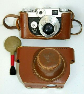 Vintage Argus C - Four Camera W/coated Cintar 2.  8 50mm Lens,  Leather Case,  Strap