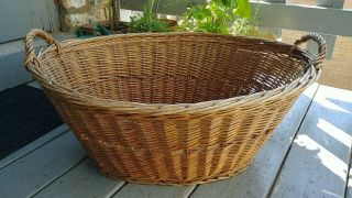 Large Vintage Country Farm House Wicker Rattan Laundry Basket 25 X 20 X10 "