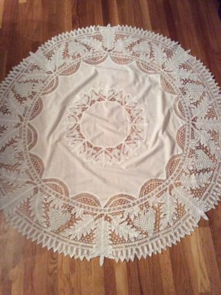 Vintage White Battenburg Lace Tablecloth 62” Round