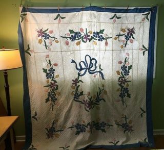 Antique Vintage Quilt Bedspread Applique Handmade Ivory Floral 86x92 Sign