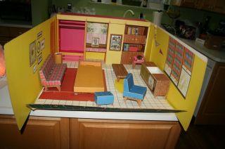 1962 Barbie Dream House Vintage Cardboard Dollhouse W/ Furniture Fold Up Doll