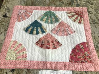 2 Vtg Arch Quilted Patchwork Pillow Shams Fans 100 Cotton Pink Green White