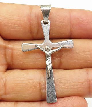 925 Sterling Silver - Vintage Crucifix Religious Cross Drop Pendant - P6992