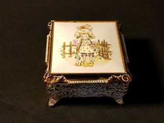 Vintage Westland Co.  Footed Jewelry Music Box Gold White Wash Made In Japan