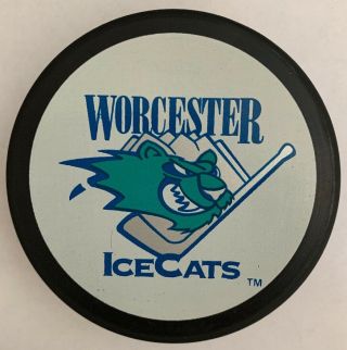 Worcester Icecats Vintage American Hockey League Made In Slovakia Vegum Puck