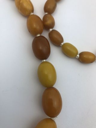 LARGE ANTIQUE NATURAL BUTTERSCOTCH AMBER BEAD NECKLACE 86.  8 Grams. 3